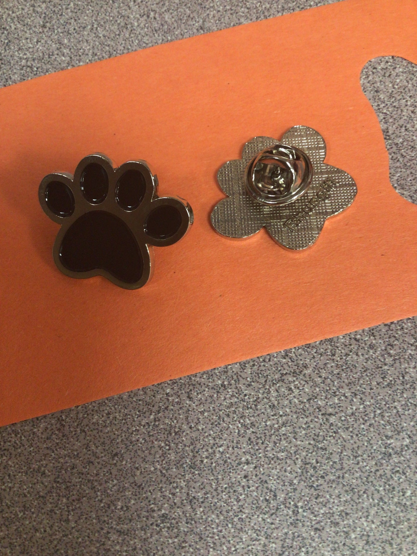 Paw print pin