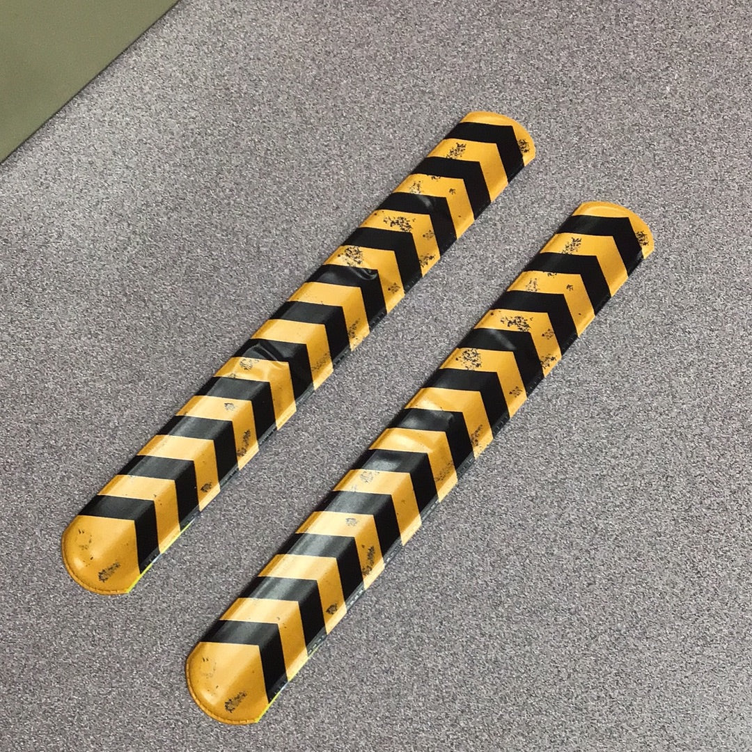 Slap bracelets